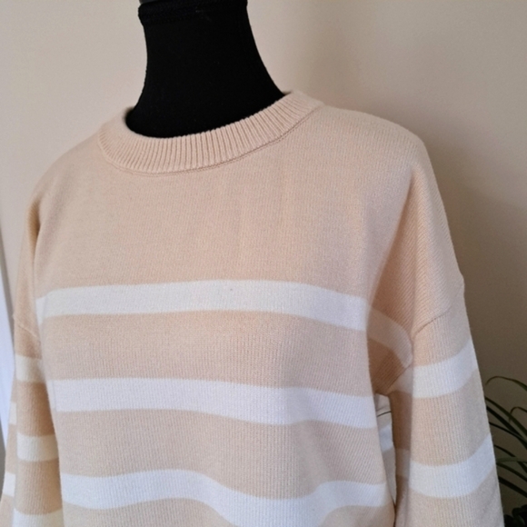 New! Matty M Tunic Sweater Women's Small Cream Beige Striped Knit Oversized - Picture 10 of 16